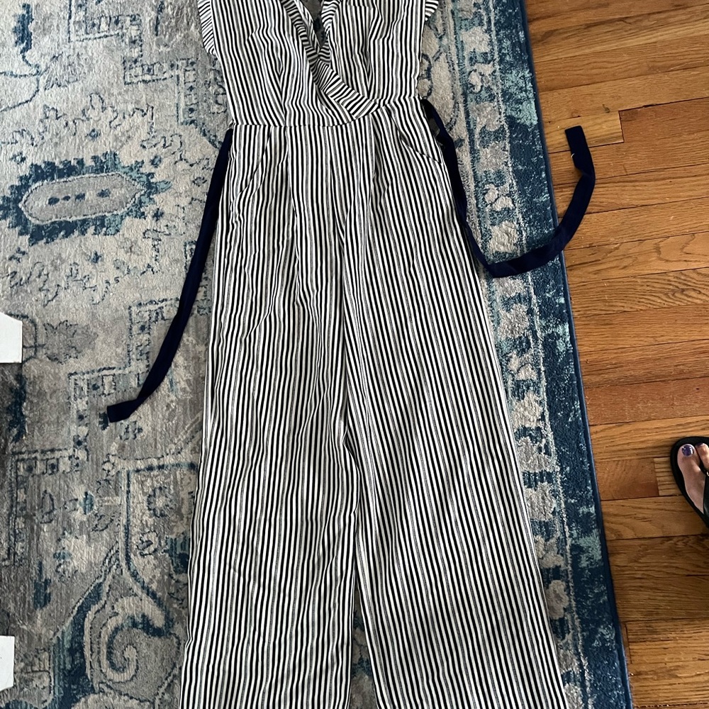 Nwt size medium blue and white striped jumpsuit with belt - Picture 6 of 6